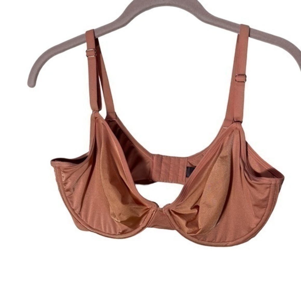 Smart & Sexy Women's Sheer Mesh Demi Underwire Bra
Size 36D Color Salmon